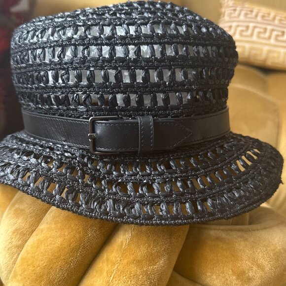 Max Mara Uccio Belted Black Bucket Hat